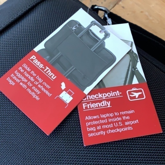 nwt Wenger Swiss Company Black Legacy 17” Laptop Slimcase - Picture 8 of 8